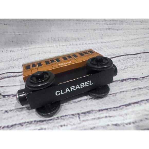Vintage Thomas & Friends Wooden Railway Clarabel Passenger Coach - Picture 4 of 4